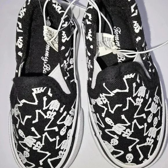 Tommy Bahama Shoes Toddler Size 5Slip On Black Canvas Comfort Round Toe Skeleton - Picture 5 of 7